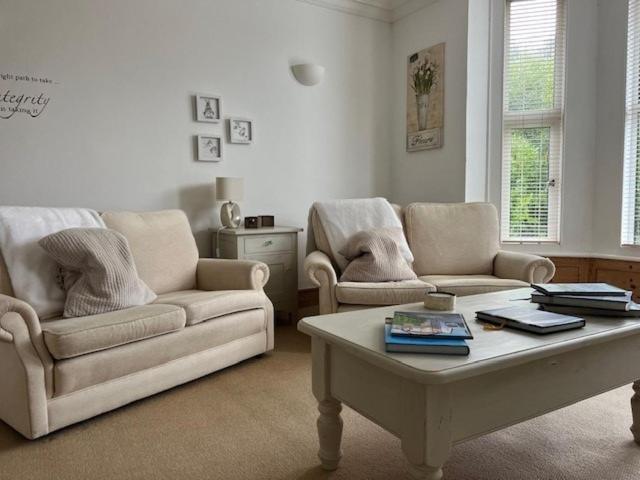Beautiful Character Property Angmering Exterior foto
