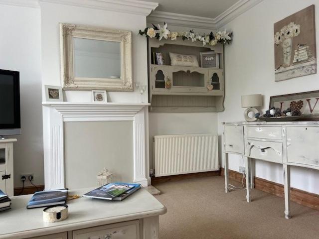 Beautiful Character Property Angmering Exterior foto